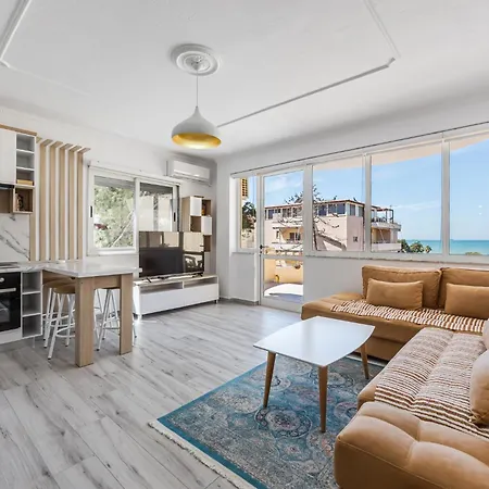 The Rooftop Experience By Ps Apartmán Golem (Tirana)