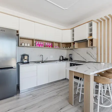 Lejlighed The Rooftop Experience By Ps Golem (Tirana)