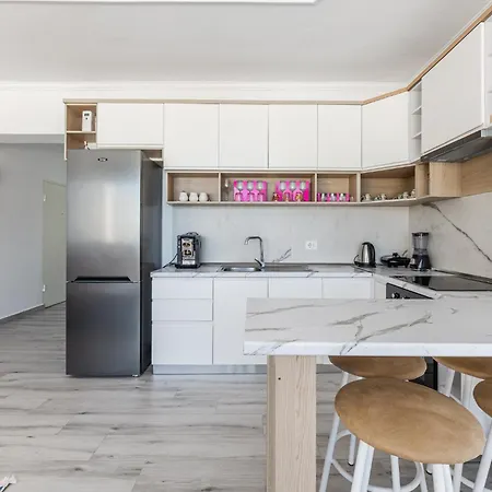 The Rooftop Experience By Ps Golem (Tirana)