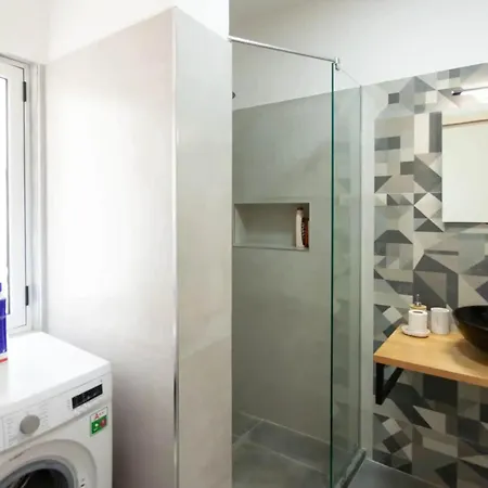 Apartment The Rooftop Experience By Ps Golem (Tirana)