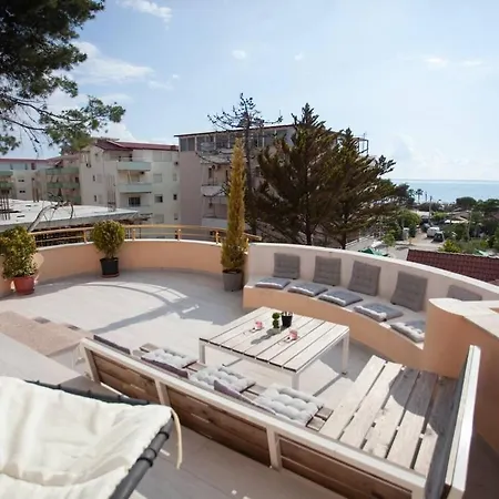 Apartment The Rooftop Experience By Ps Golem (Tirana)