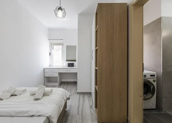 Mabel-the Jacuzzi Rooftop By Ps Apartmán Golem (Tirana)